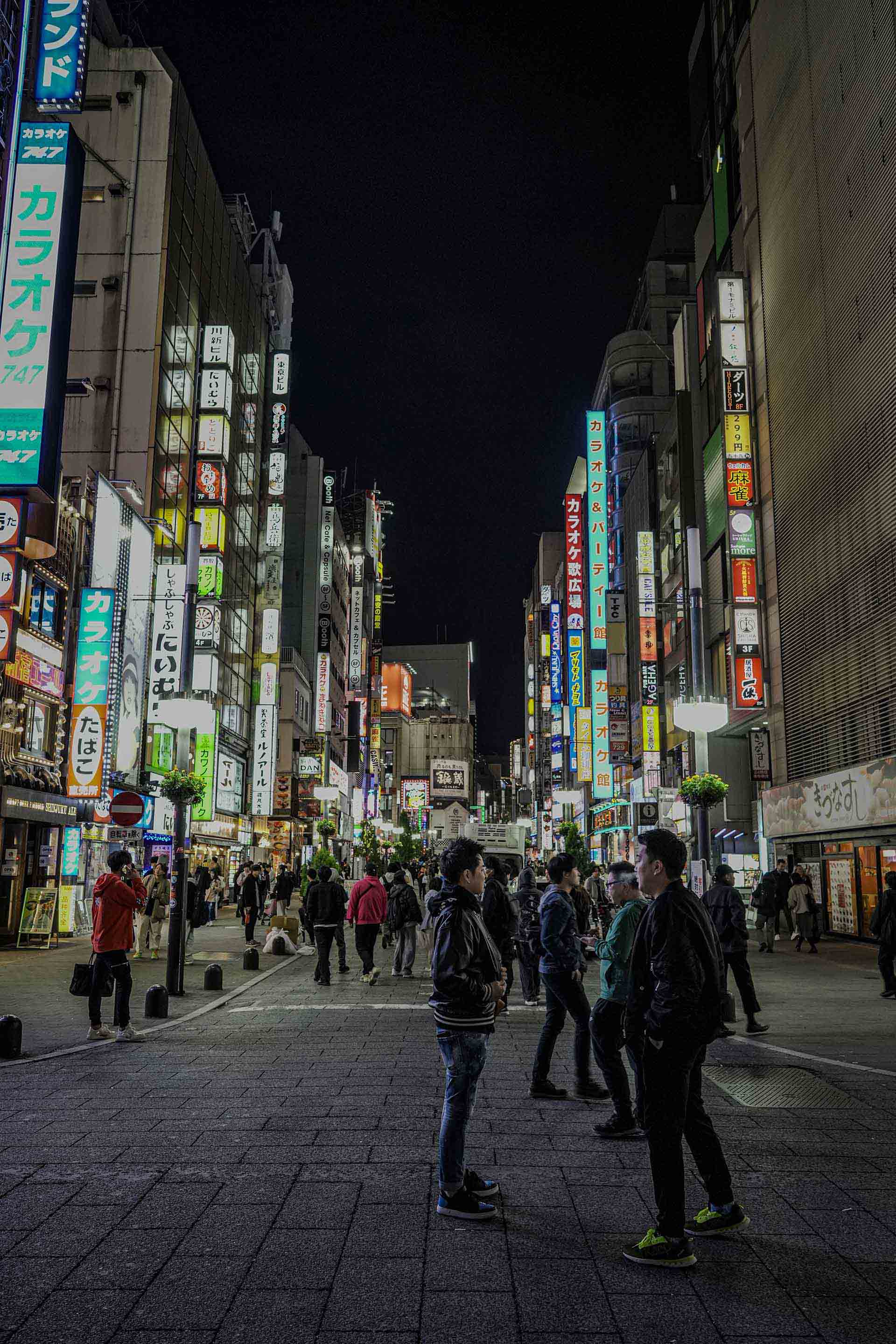 物流・運送業のAI活用ガイド｜配車最適化・倉庫管理・需要予測
